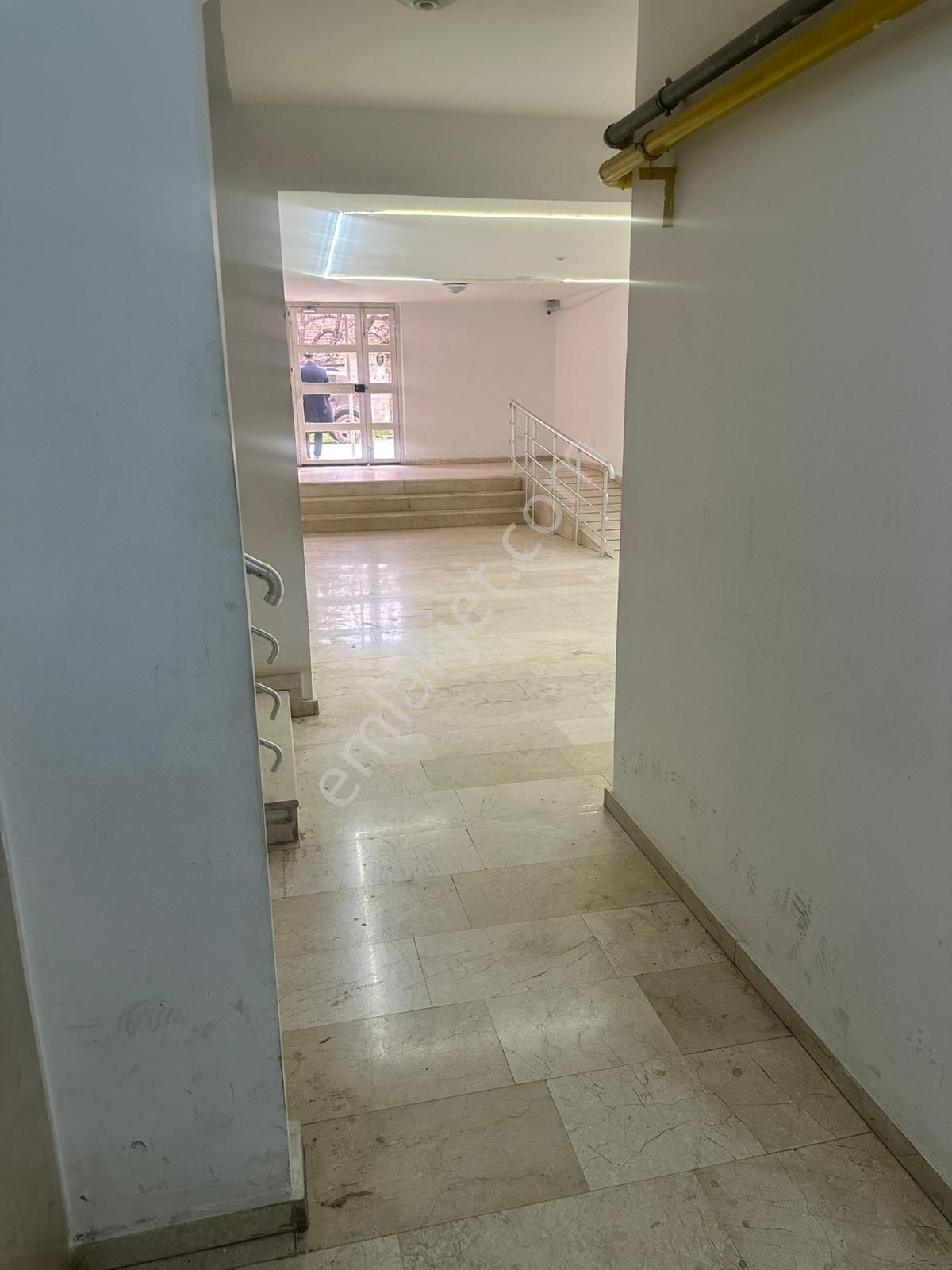 Kumlubel Mahallesi'nde Satılık 2+1 Ara Kat Daire - Görsel 26