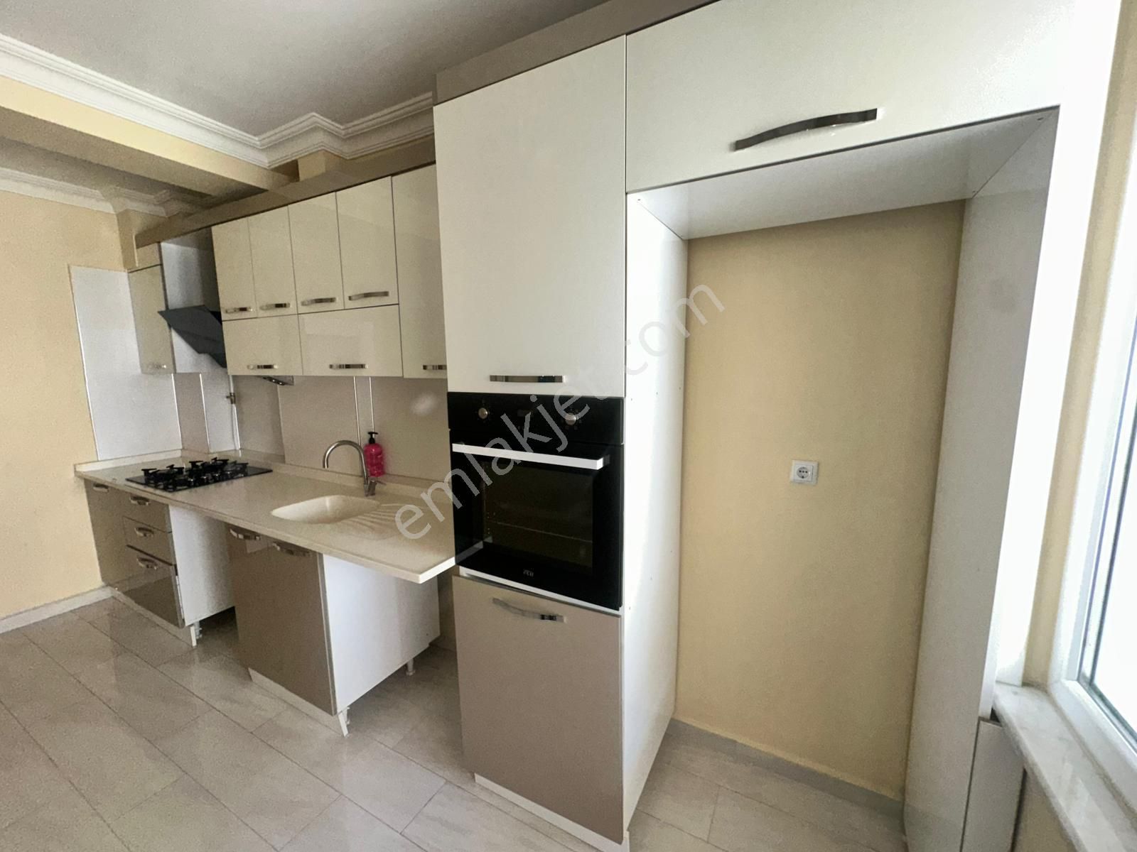 Kumlubel Mahallesi'nde Satılık 2+1 Ara Kat Daire - Görsel 11