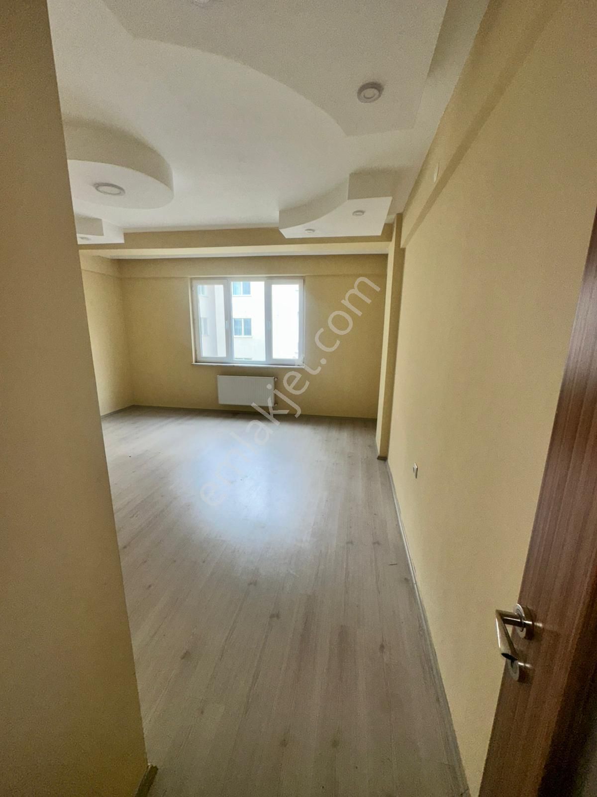 Kumlubel Mahallesi'nde Satılık 2+1 Ara Kat Daire - Görsel 19