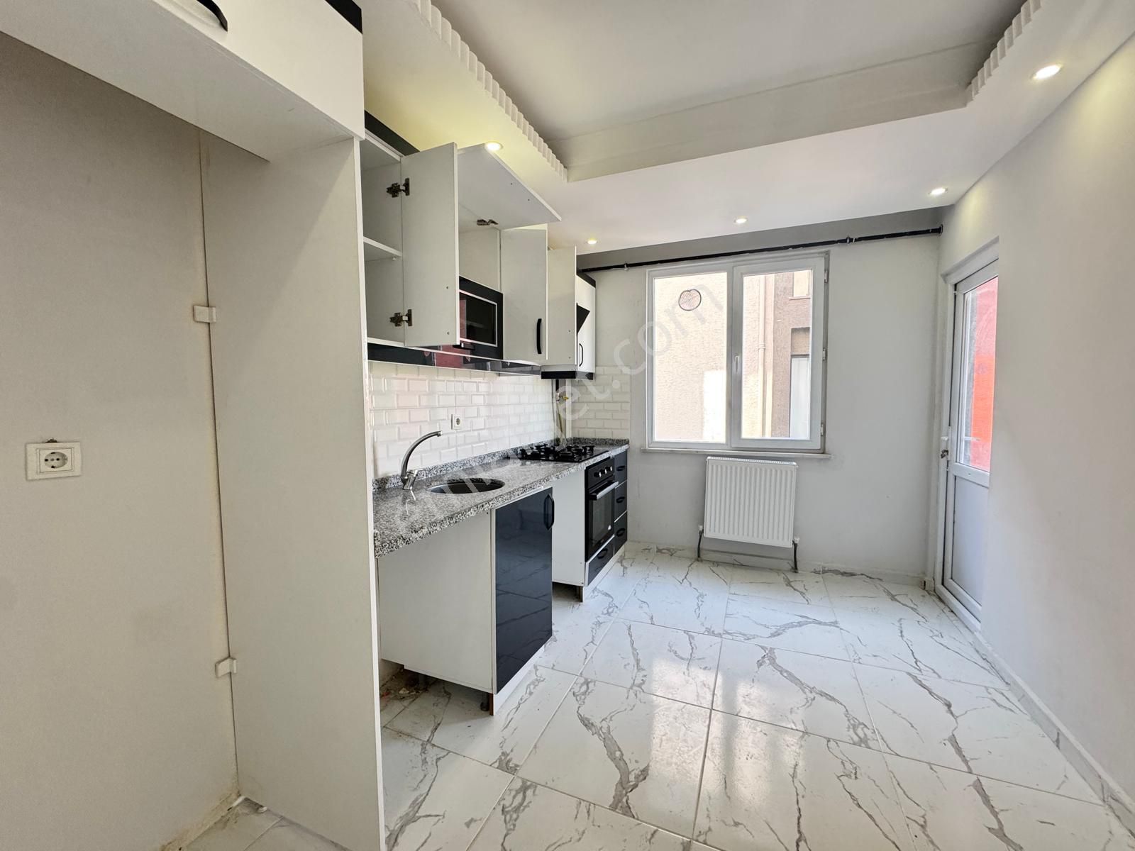 Ömer Halisdemir Mh. Merkezi Konum'da 2+1 Ankanstreli Lüks Daire - Görsel 7