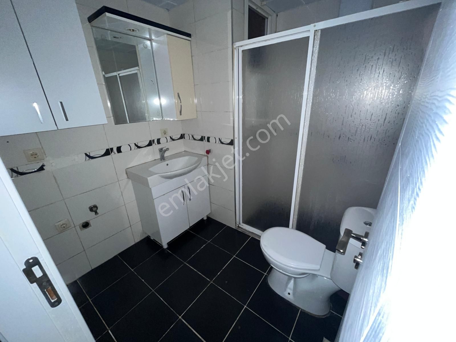 Re/max Arma'dan Buca Yaylacık Mah. Merkezi Konumda 2+1 Geniş Satılık Daire - Görsel 16