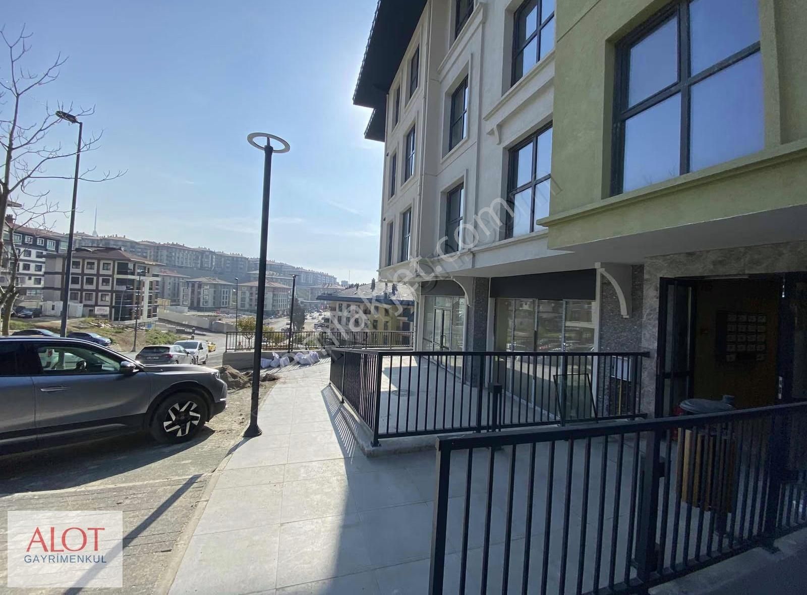 Çamlıcada Cadde Üzeri Kiralık Daire