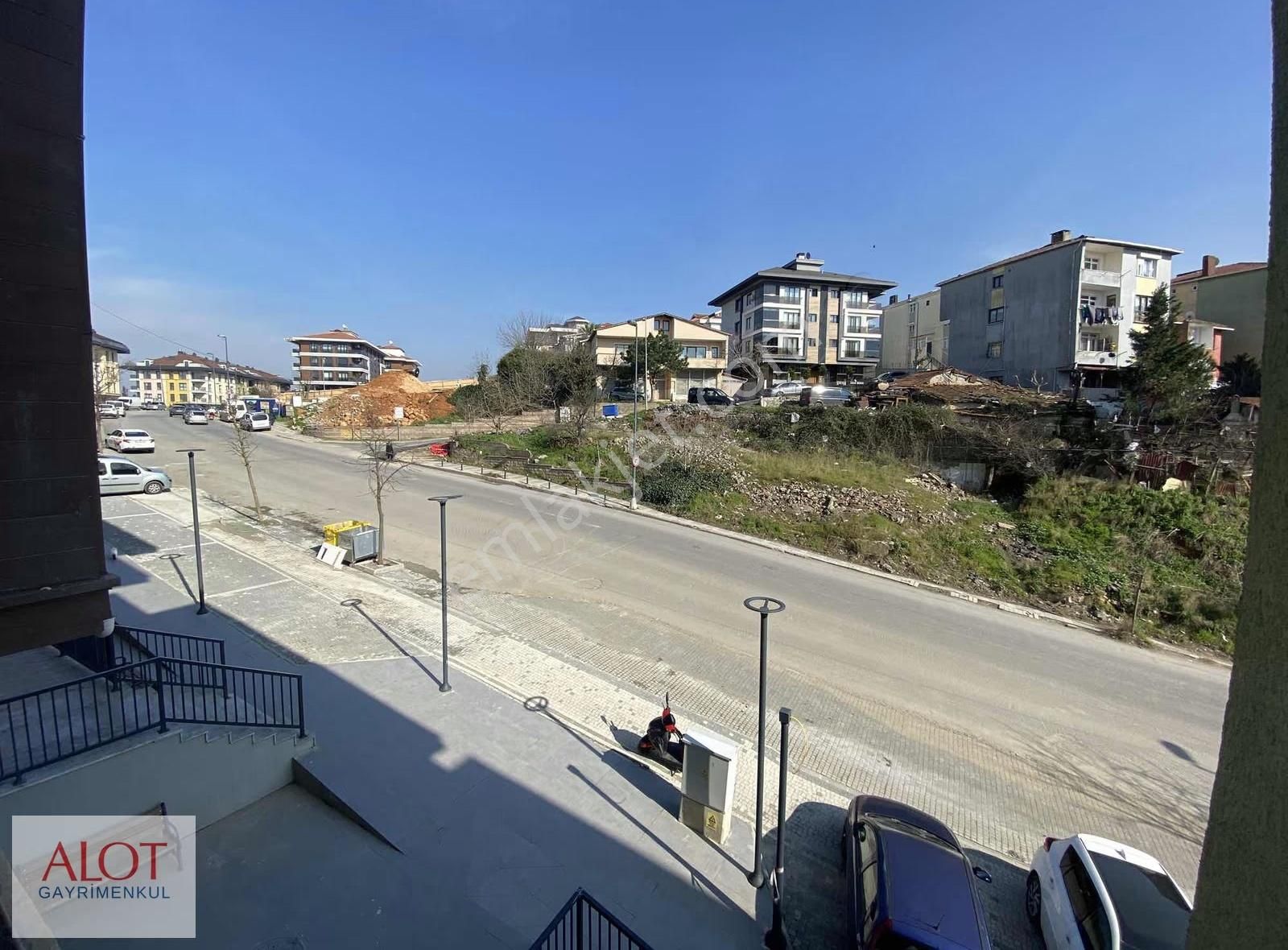 Çamlıcada Cadde Üzeri Kiralık Daire - Görsel 7