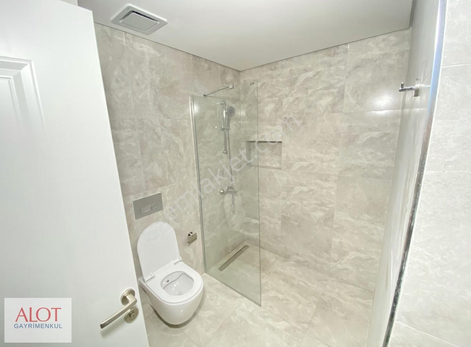 Ana Cadde 3+1 Ebeveyn Banyolu Ara Kat Konforunda Zemin Kat - Görsel 22