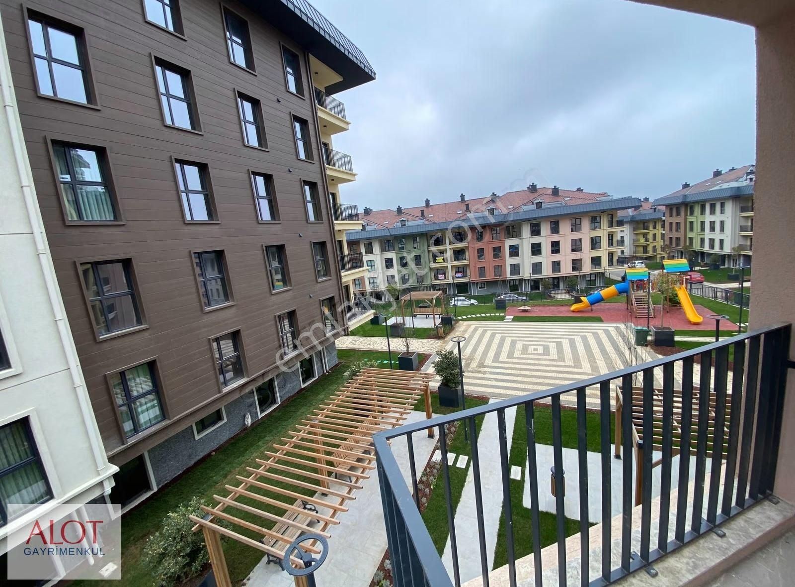 Ana Cadde 3+1 Ebeveyn Banyolu Ara Kat Konforunda Zemin Kat - Görsel 17