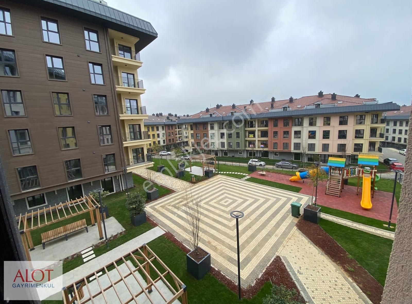 Ana Cadde 3+1 Ebeveyn Banyolu Ara Kat Konforunda Zemin Kat - Görsel 6