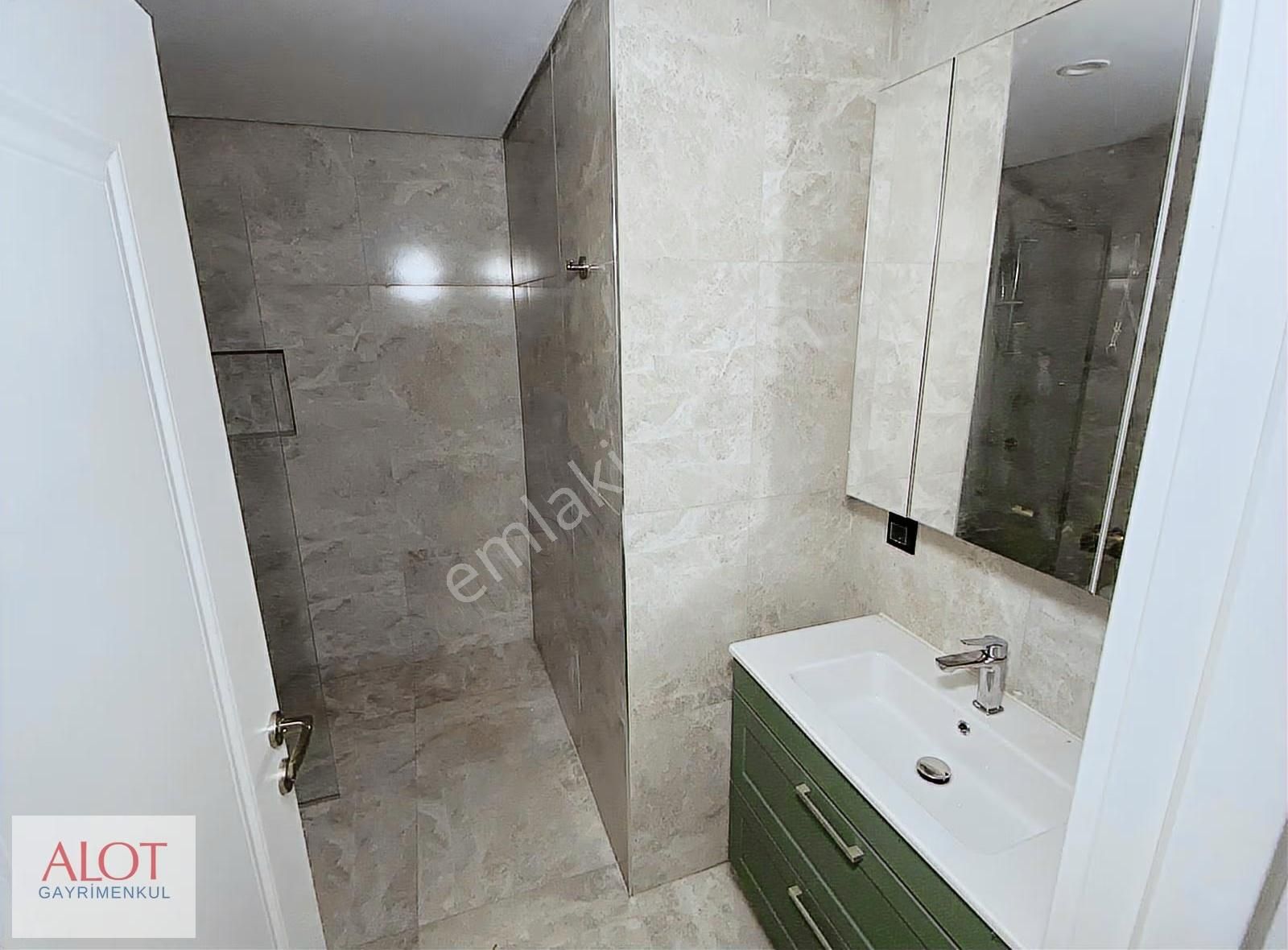 Ana Cadde Üzeri3+1ebeveyn Banyolu Yerden Isıtmalı 2. Kat - Görsel 20