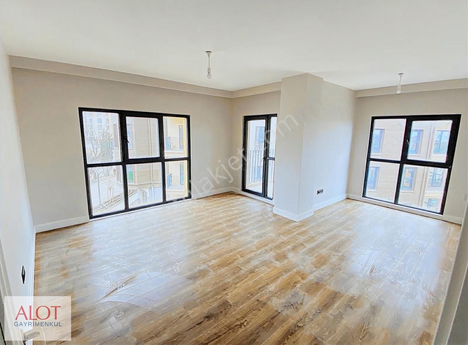 Ana Cadde Üzeri3+1ebeveyn Banyolu Yerden Isıtmalı 2. Kat - Görsel 5