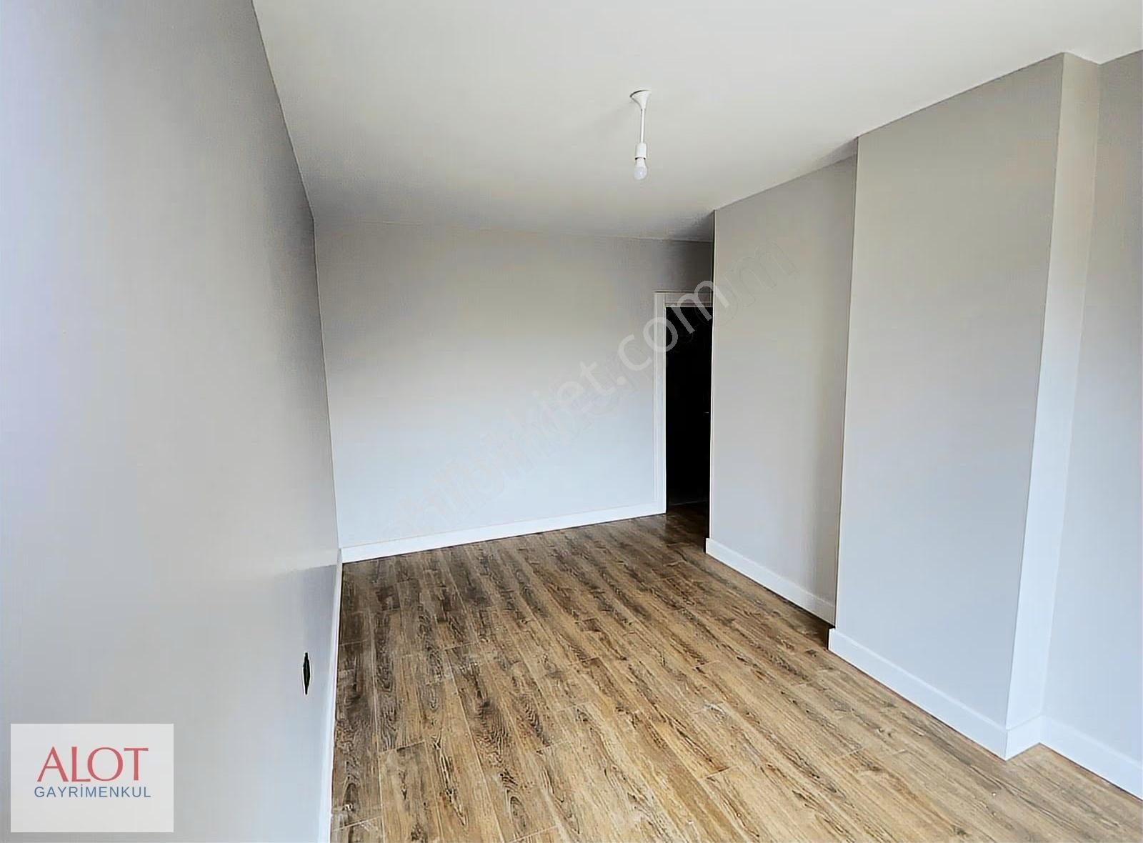 Ana Cadde Üzeri3+1ebeveyn Banyolu Yerden Isıtmalı 2. Kat - Görsel 11