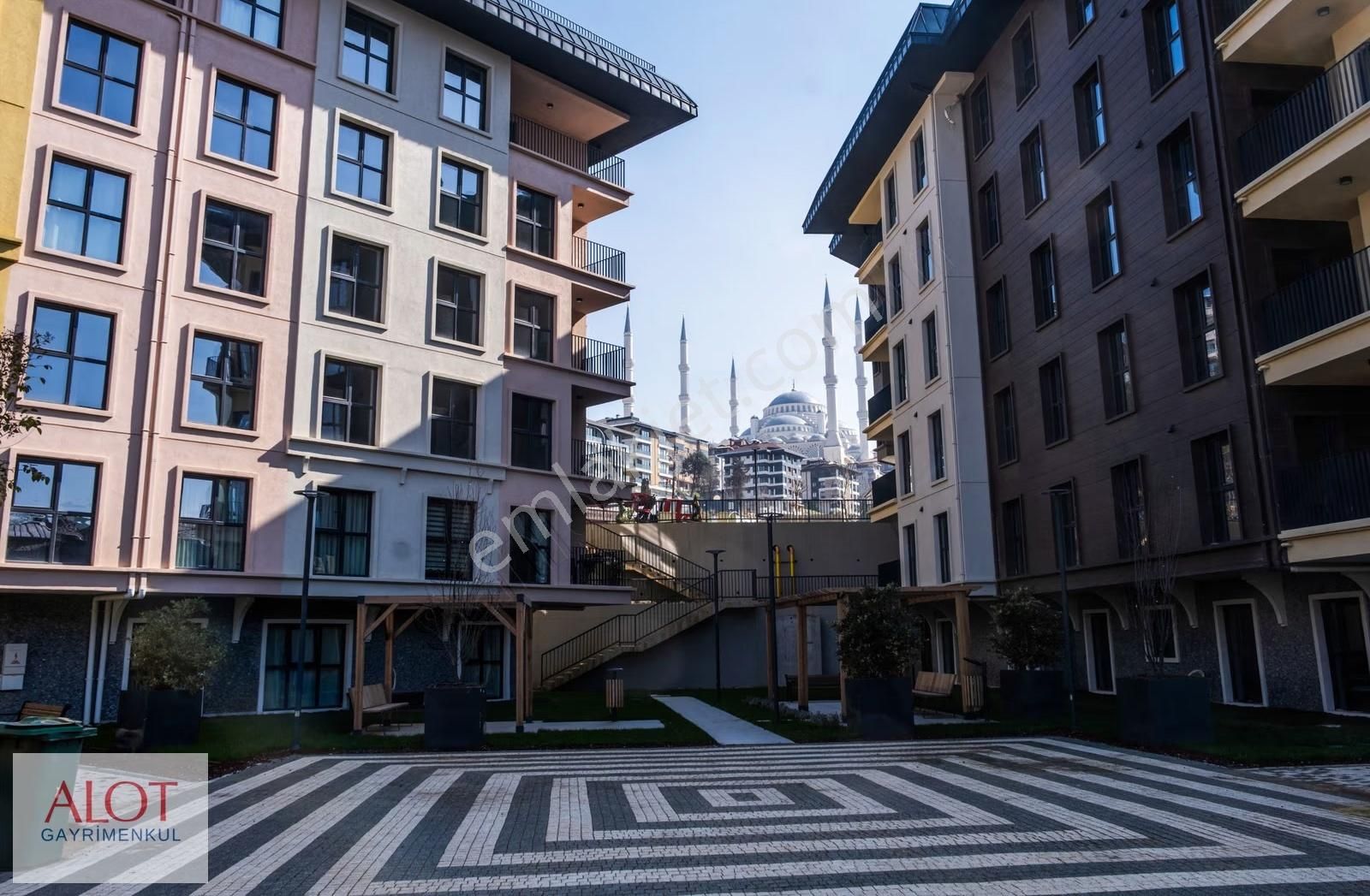 Ana Cadde Üzeri3+1ebeveyn Banyolu Yerden Isıtmalı 2. Kat