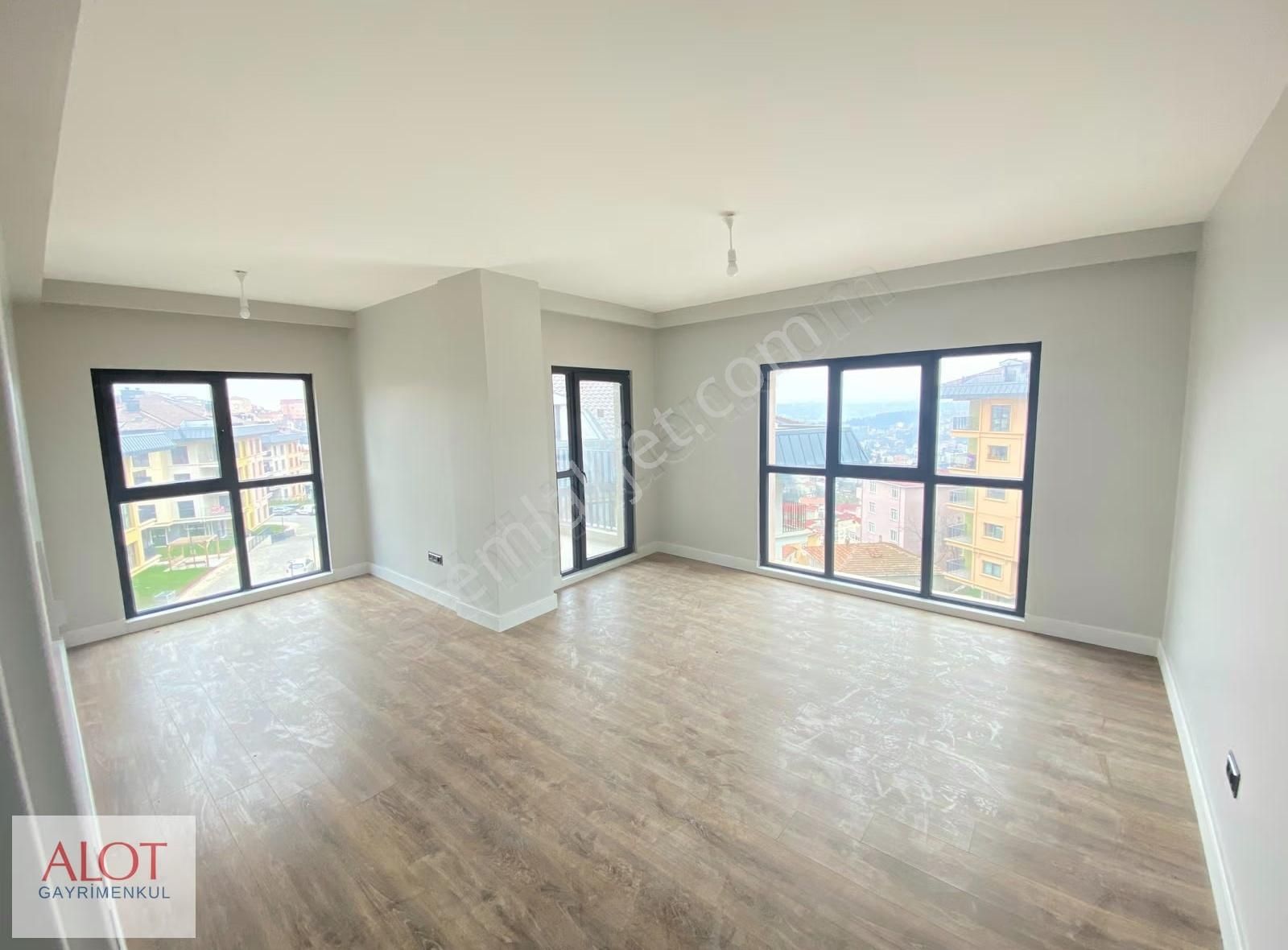 3+1 Ebeveyn Banyolu Yerden Isıtmalı 2. Kat Deniz Manzaralı - Görsel 13