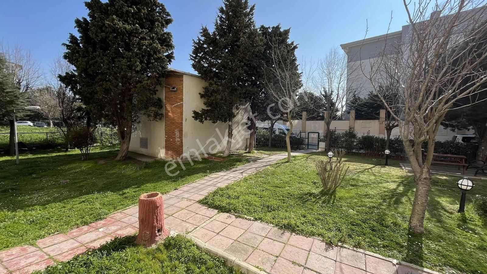 Mimaroba Emlak Bankası Konutları 4.kısımda Satılık 1+1 Daire - Görsel 19