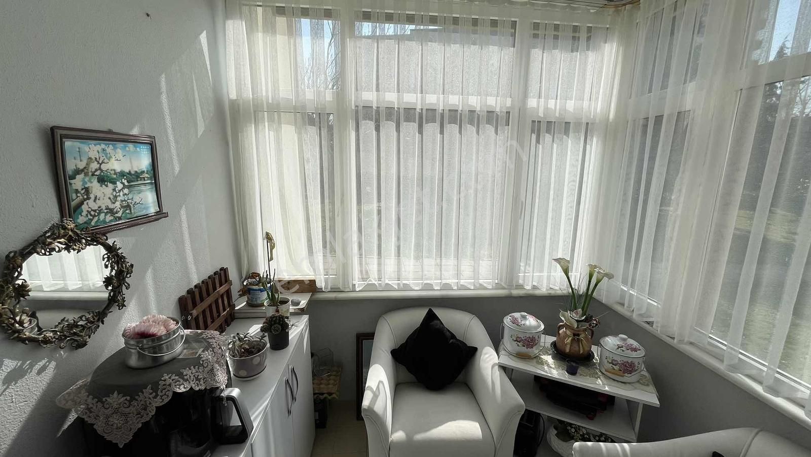 Mimaroba Emlak Bankası Konutları 4.kısımda Satılık 1+1 Daire - Görsel 33