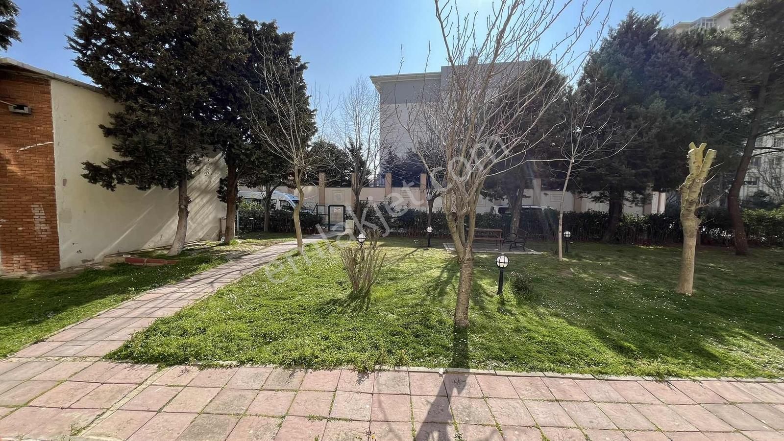 Mimaroba Emlak Bankası Konutları 4.kısımda Satılık 1+1 Daire - Görsel 25