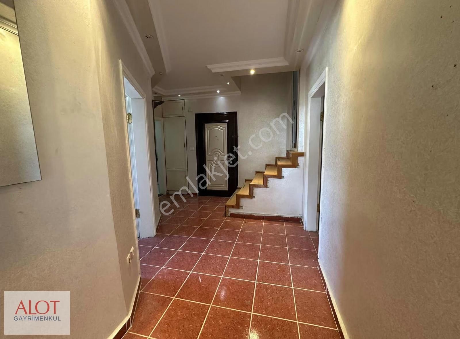 Çamlıca Kısıklı Mah. 5+1 Kiralık Dubleks - Görsel 22