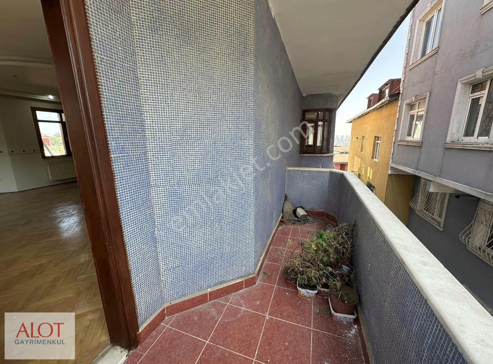 Çamlıca Kısıklı Mah. 5+1 Kiralık Dubleks - Görsel 33