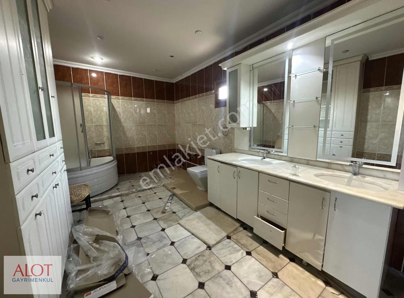 Çamlıca Kısıklı Mah. 5+1 Kiralık Dubleks - Görsel 28
