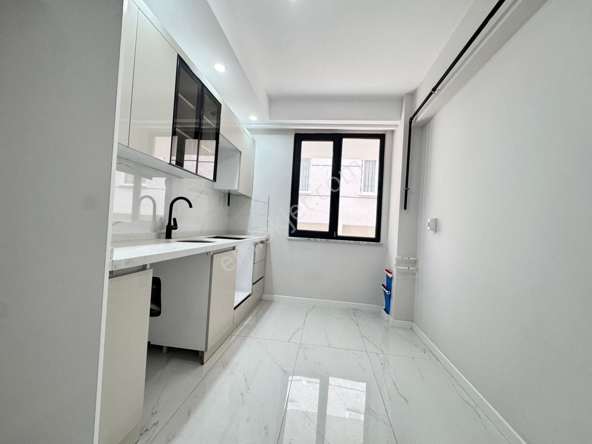 Hastane'nin Orda 2+1 Sıfır Lüks!!fırsat!! Geniş Bahçeli Dairemiz - Görsel 5