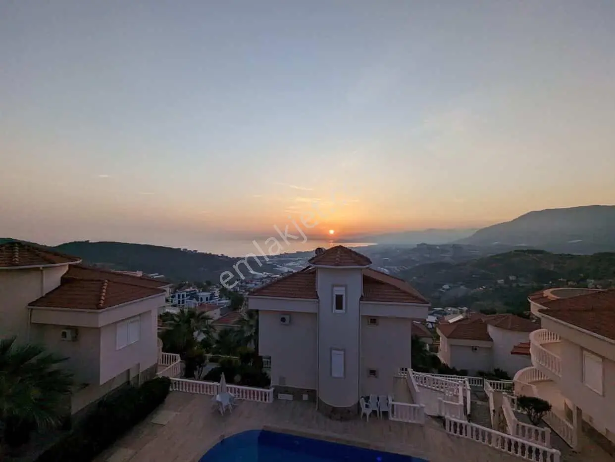Alanya Kargıcak 3+1 300 M2 Villa 3 Banyo Yerden Isıtma Kelepirrr - Görsel 25
