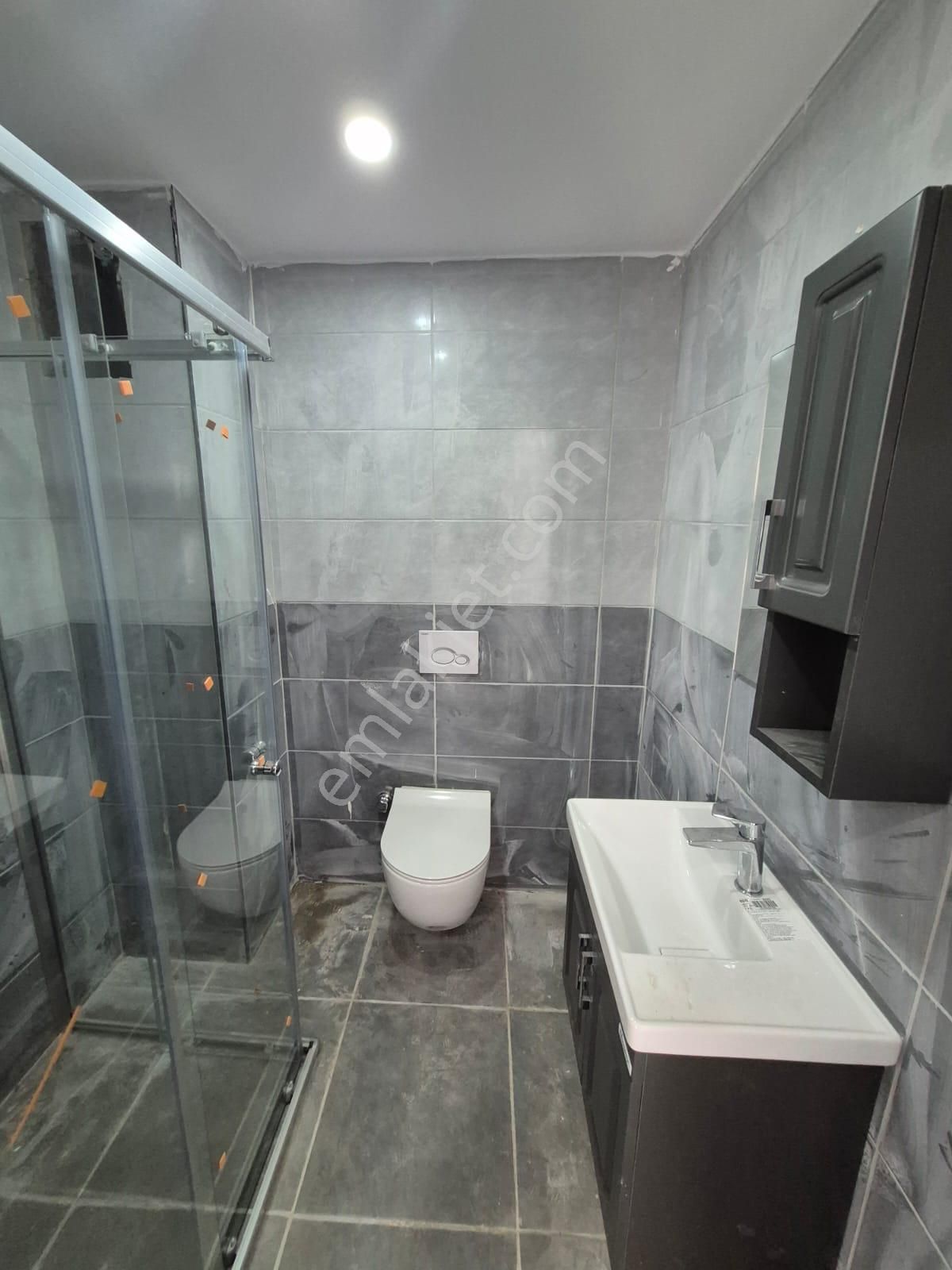 Delux'den Atatürk'te Deniz Manzaralı Ayrı Mutfaklı Kiralık 1+1 - Görsel 23