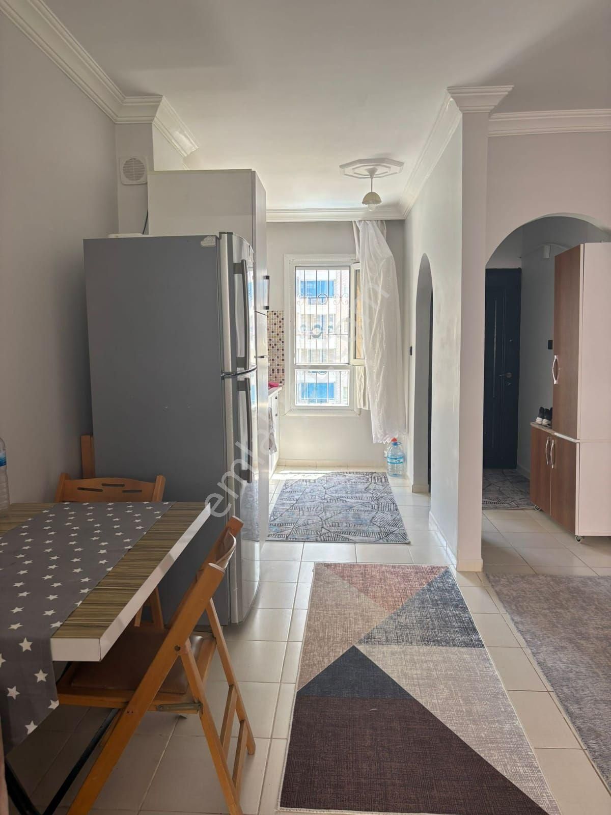 Asansörsuz 3.kat Esyali Yapılı Havuzlu Daire - Görsel 10