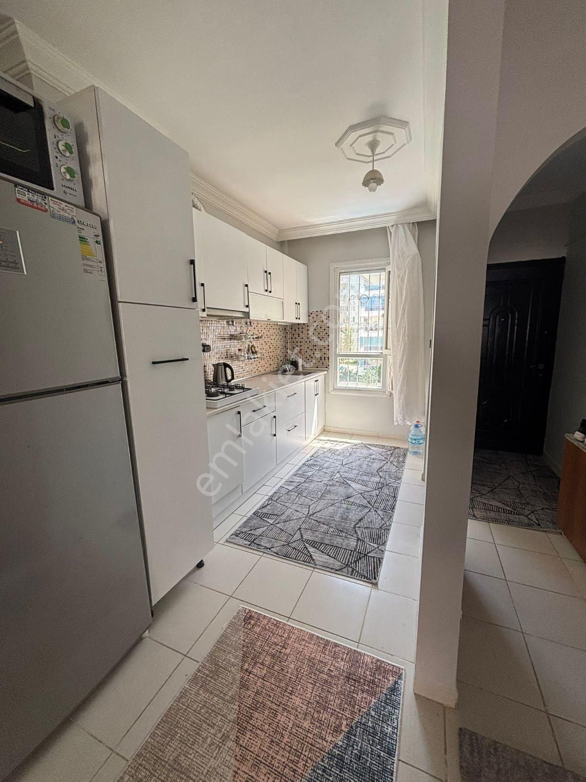 Asansörsuz 3.kat Esyali Yapılı Havuzlu Daire - Görsel 13