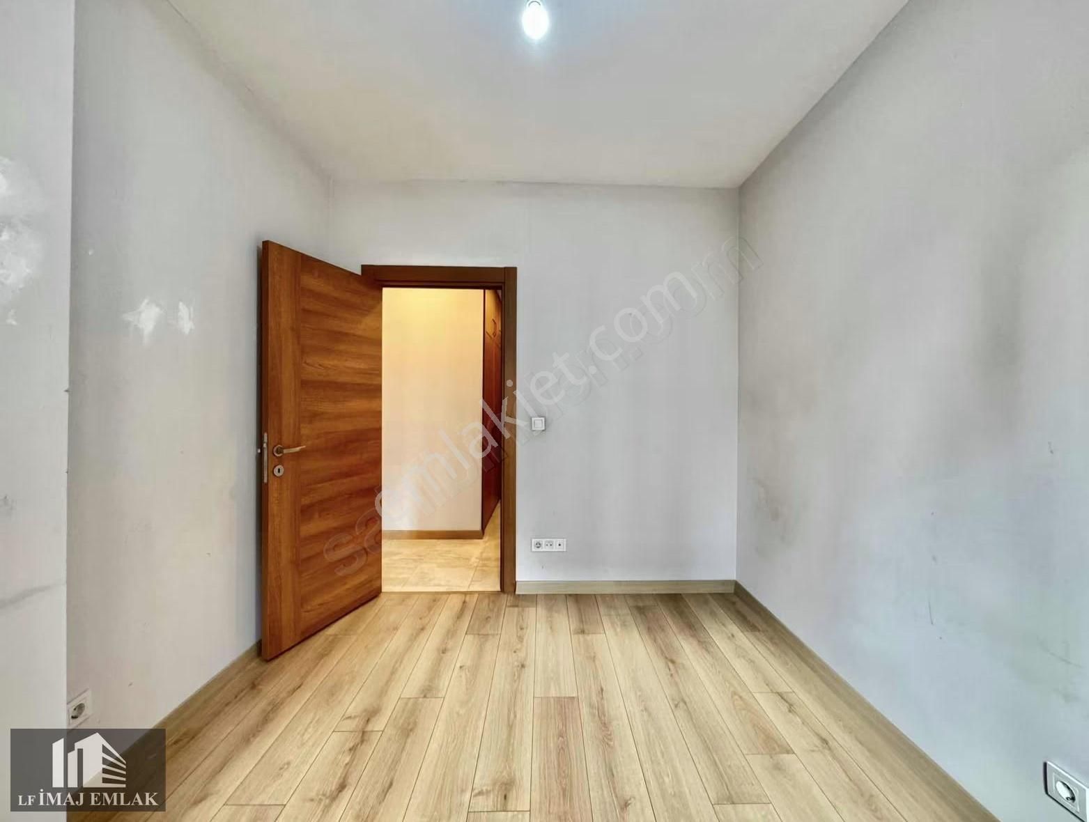 Suadiye'de Bağdat Cad Yakın Boş Balkonlu 95 M2 Net 3+1 - Görsel 18