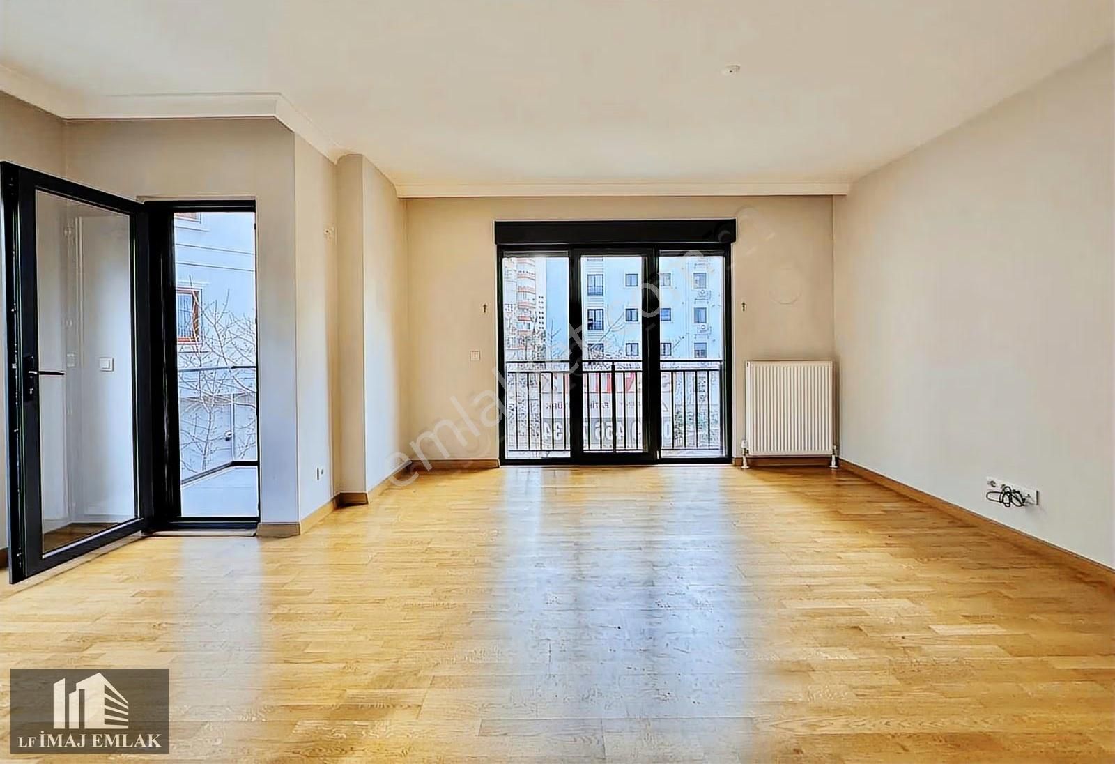 Suadiye'de Bağdat Cad Yakın Boş Balkonlu 95 M2 Net 3+1 - Görsel 23