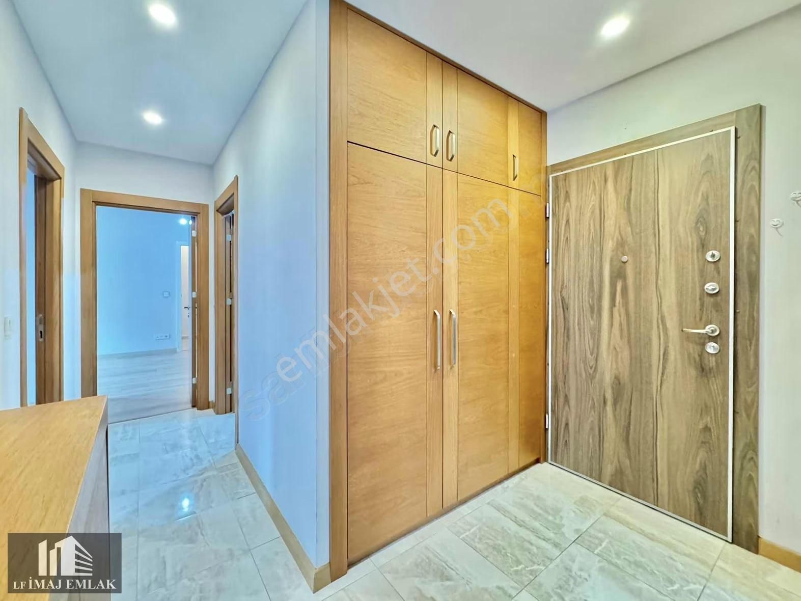 Suadiye'de Bağdat Cad Yakın Boş Balkonlu 95 M2 Net 3+1 - Görsel 28