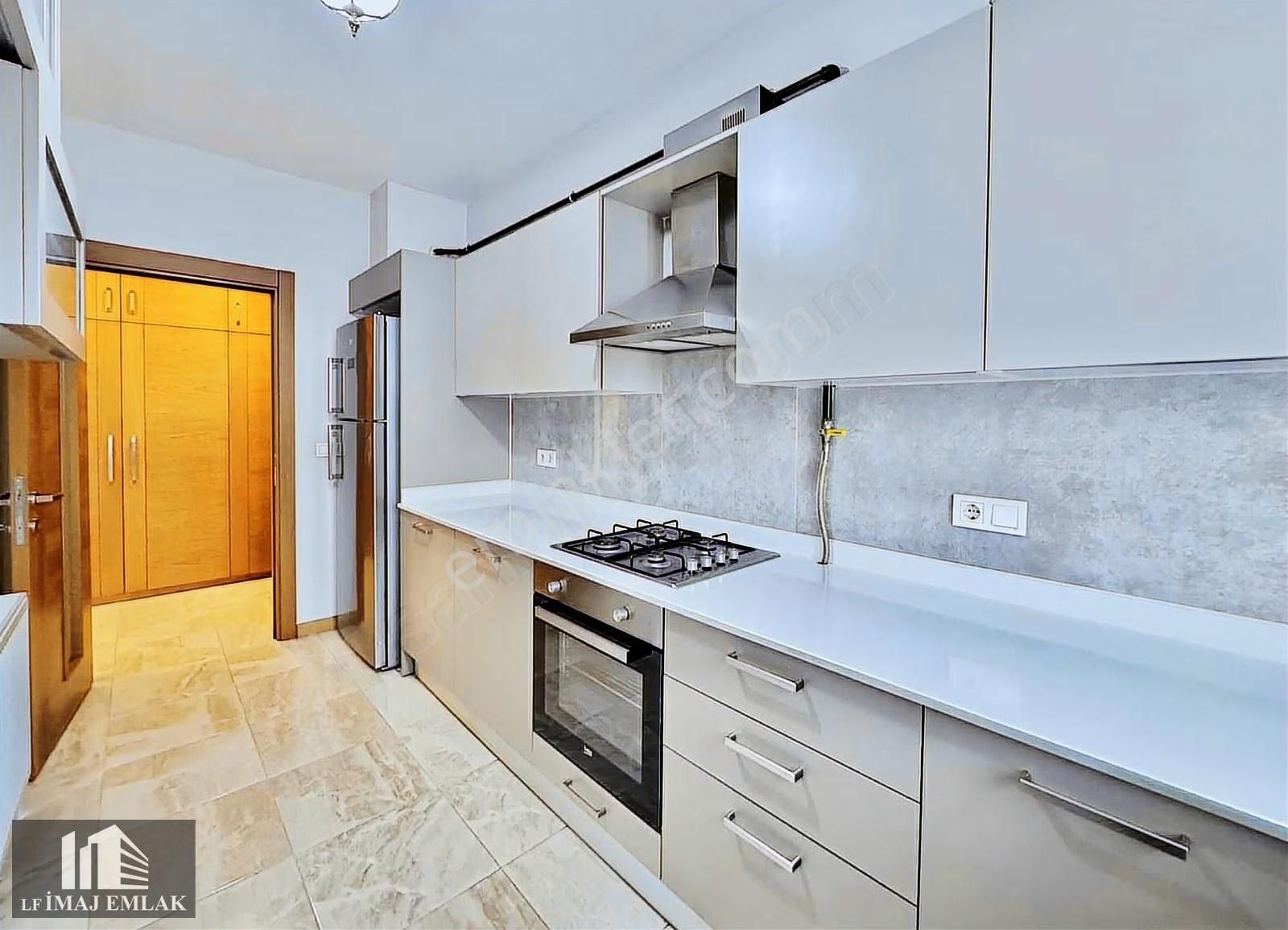 Suadiye'de Bağdat Cad Yakın Boş Balkonlu 95 M2 Net 3+1 - Görsel 21