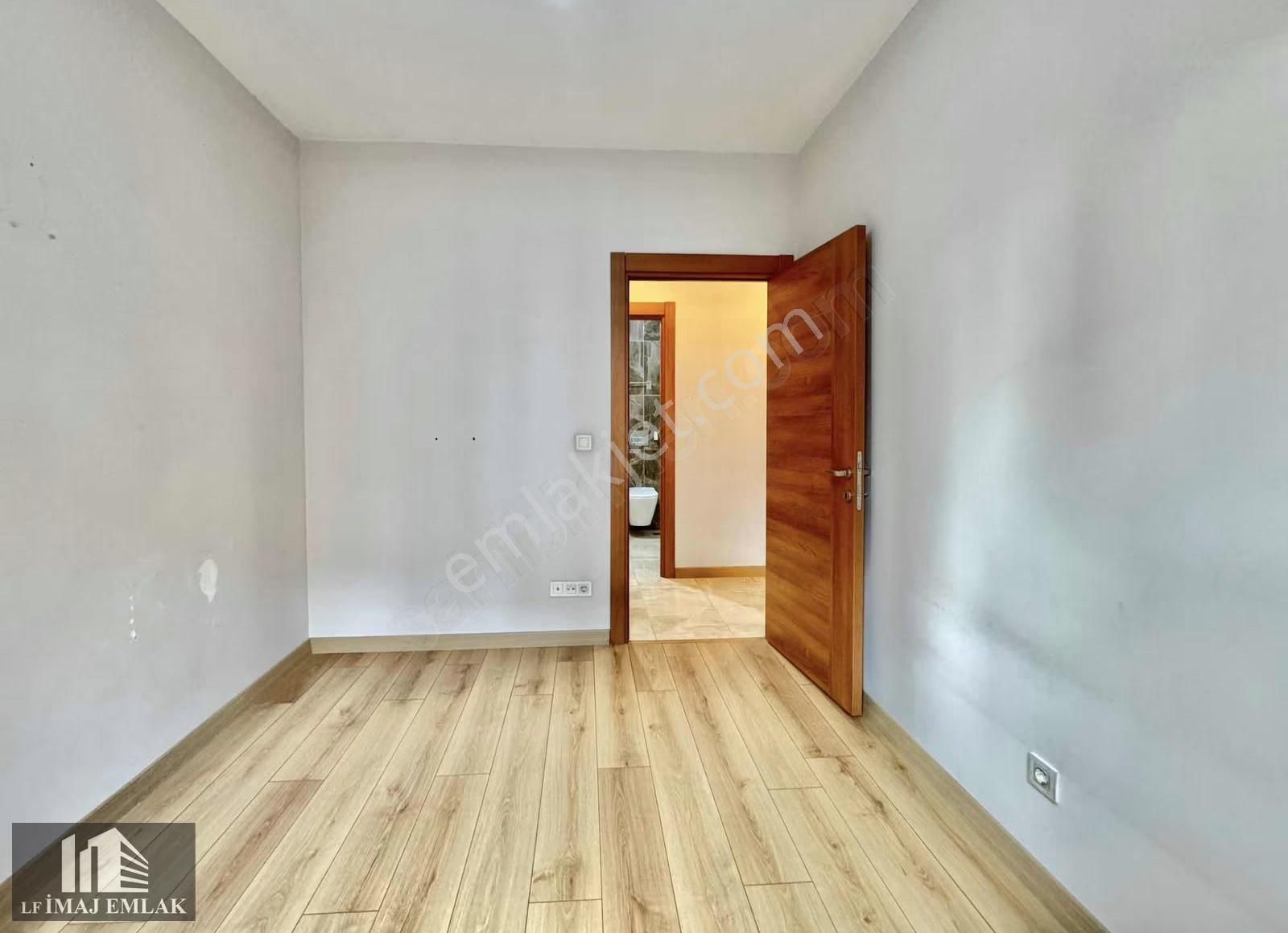 Suadiye'de Bağdat Cad Yakın Boş Balkonlu 95 M2 Net 3+1 - Görsel 7