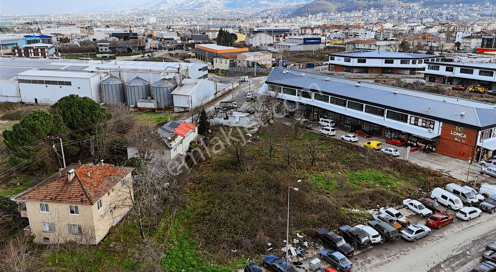 Remax Advantage Gölcük Sanayi 3629 M2 Ticari İmarlı Satılık Arsa