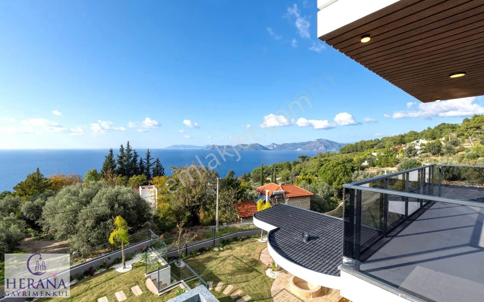 Denize Nazır Fourleks Geniş Ferah Şık Ve Lüks Satılık Villa - Görsel 2