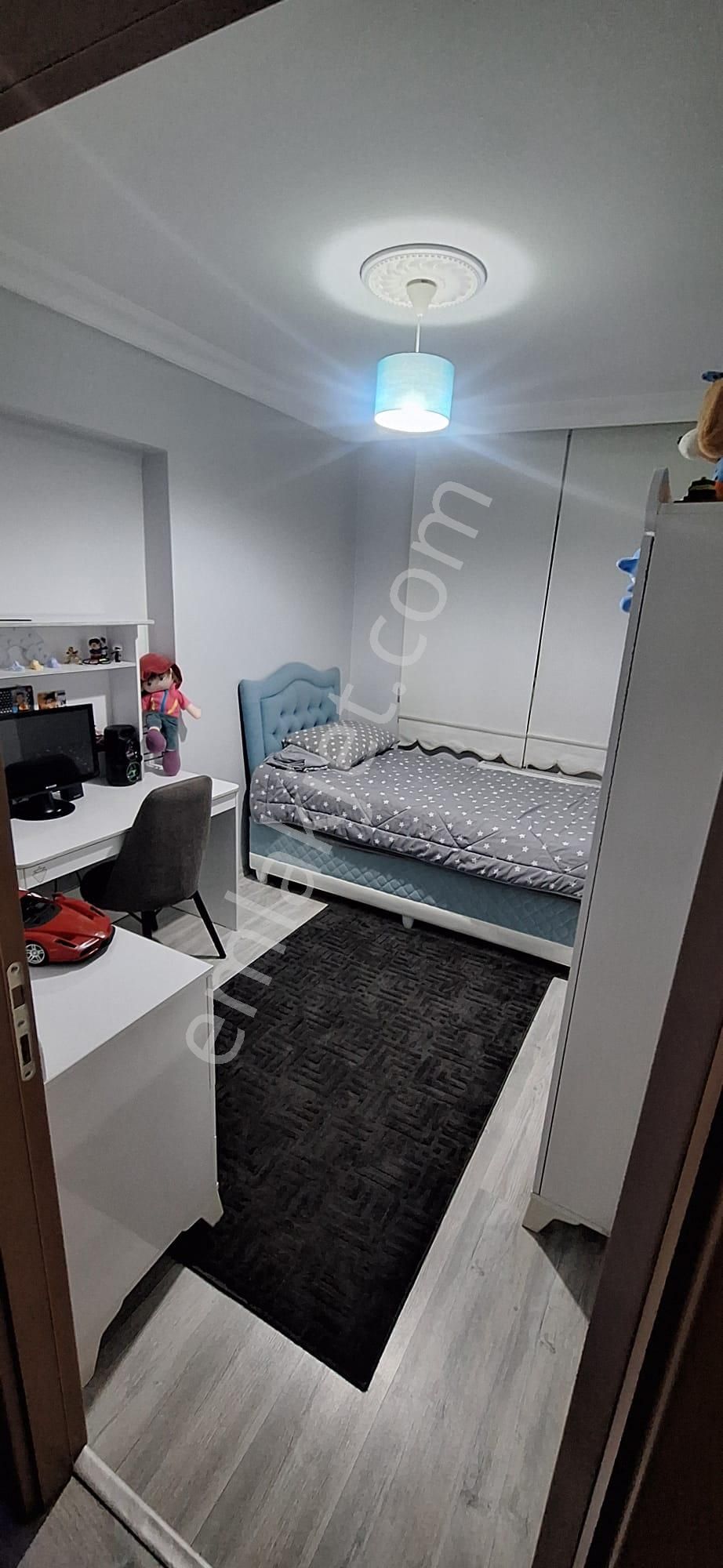 Şirintepe'de Asansörlü Giyinme Odalı Full Yapılı 3,5+1 2.katta Satılık Daire !! - Görsel 17