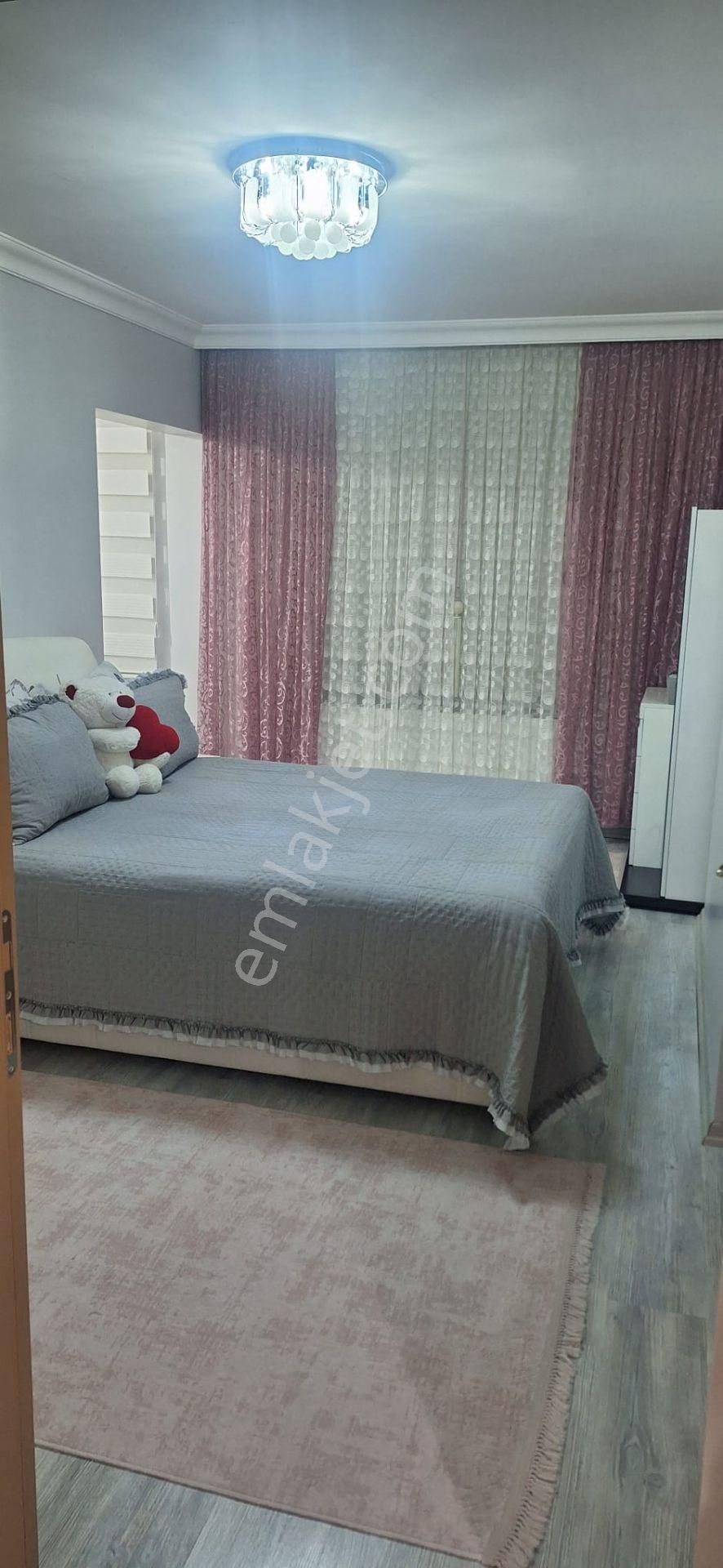 Şirintepe'de Asansörlü Giyinme Odalı Full Yapılı 3,5+1 2.katta Satılık Daire !! - Görsel 11