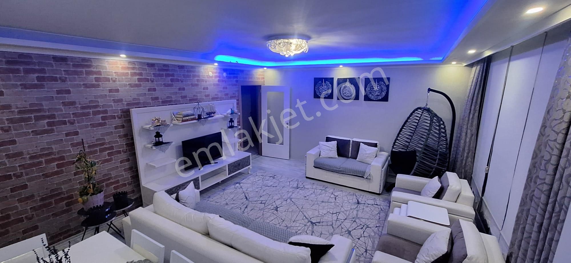 Şirintepe'de Asansörlü Giyinme Odalı Full Yapılı 3,5+1 2.katta Satılık Daire !! - Görsel 2