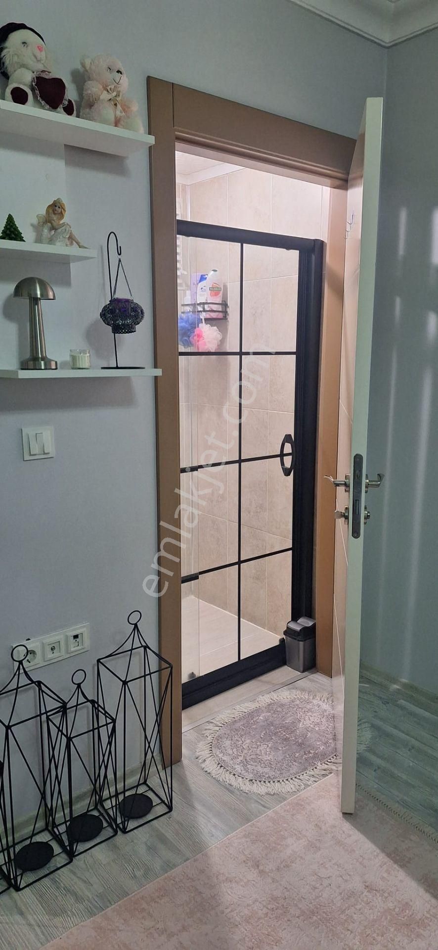 Şirintepe'de Asansörlü Giyinme Odalı Full Yapılı 3,5+1 2.katta Satılık Daire !! - Görsel 23