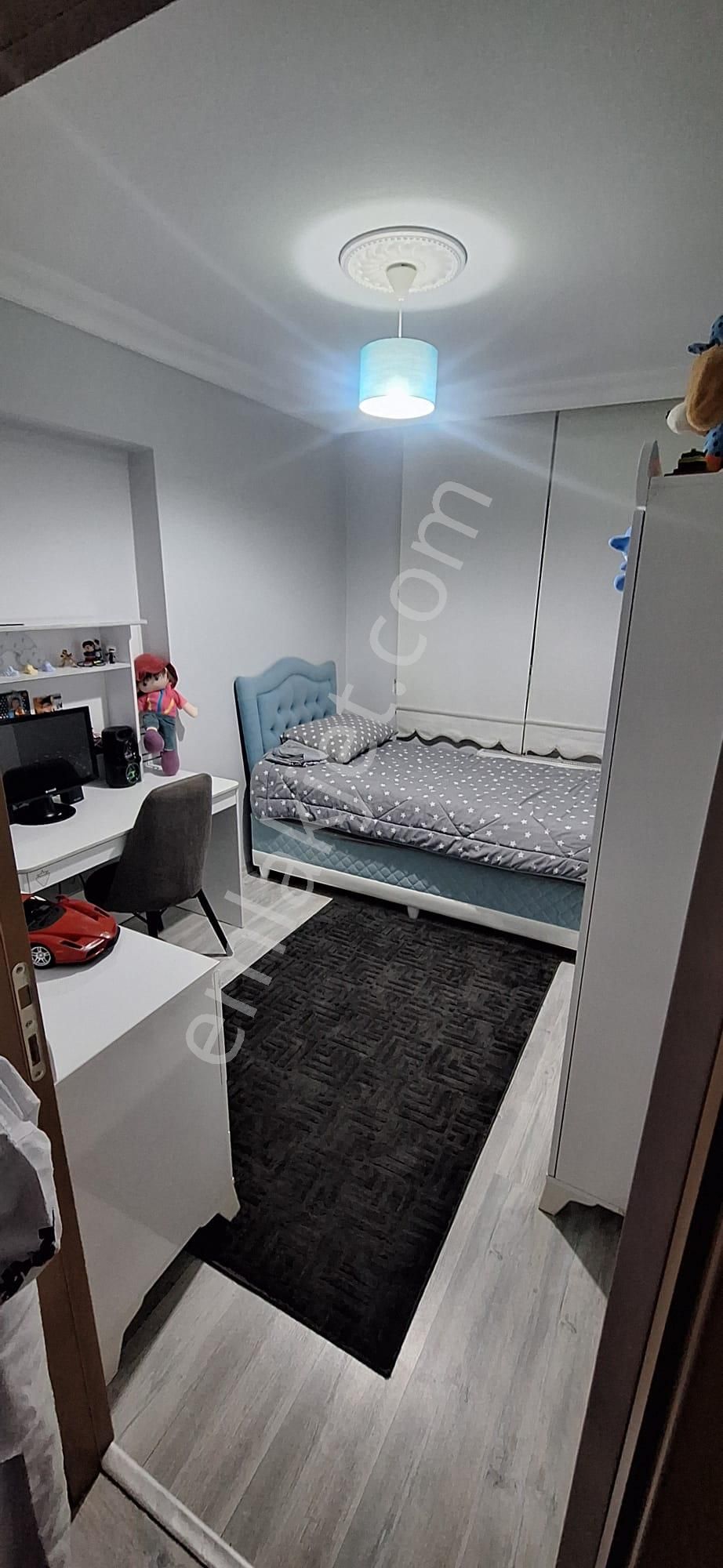 Şirintepe'de Asansörlü Giyinme Odalı Full Yapılı 3,5+1 2.katta Satılık Daire !! - Görsel 15