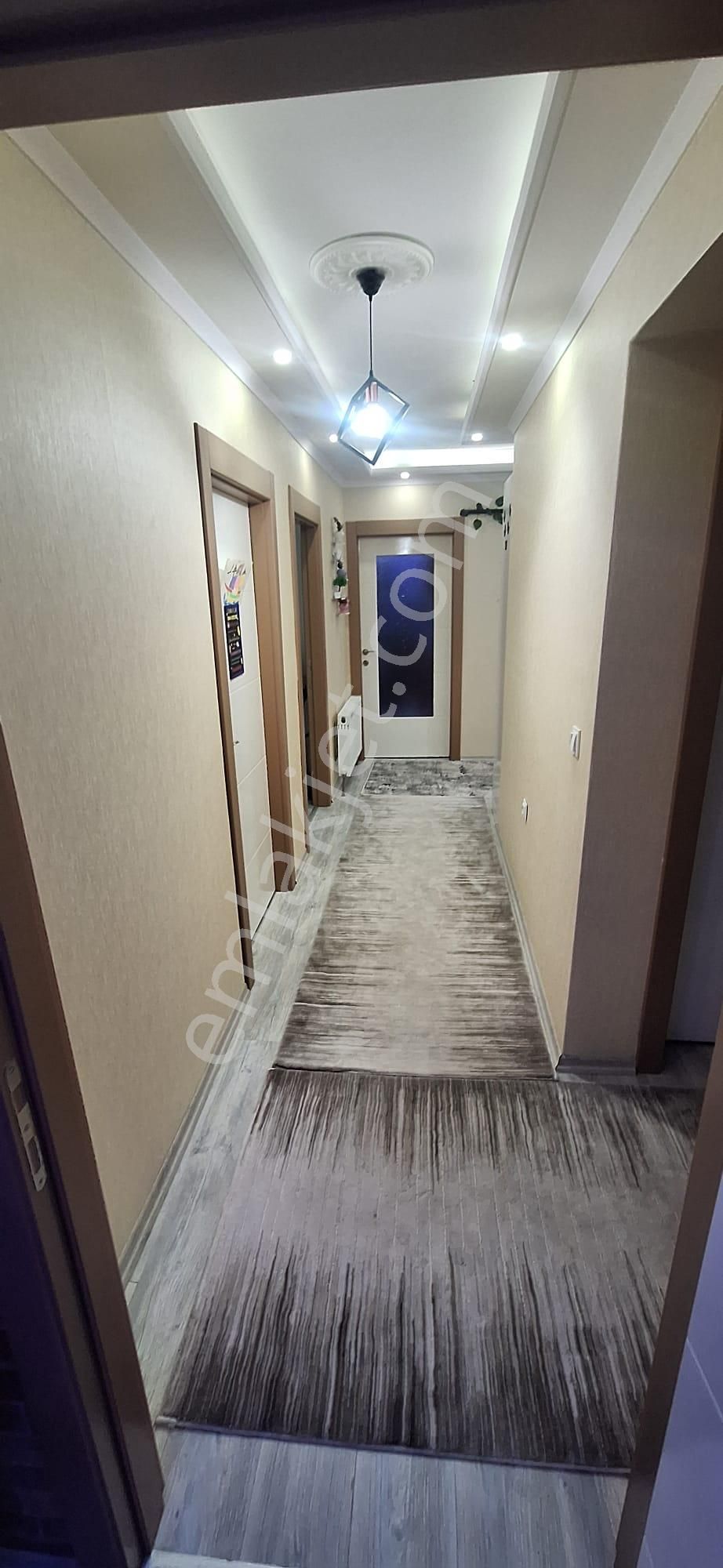 Şirintepe'de Asansörlü Giyinme Odalı Full Yapılı 3,5+1 2.katta Satılık Daire !! - Görsel 20