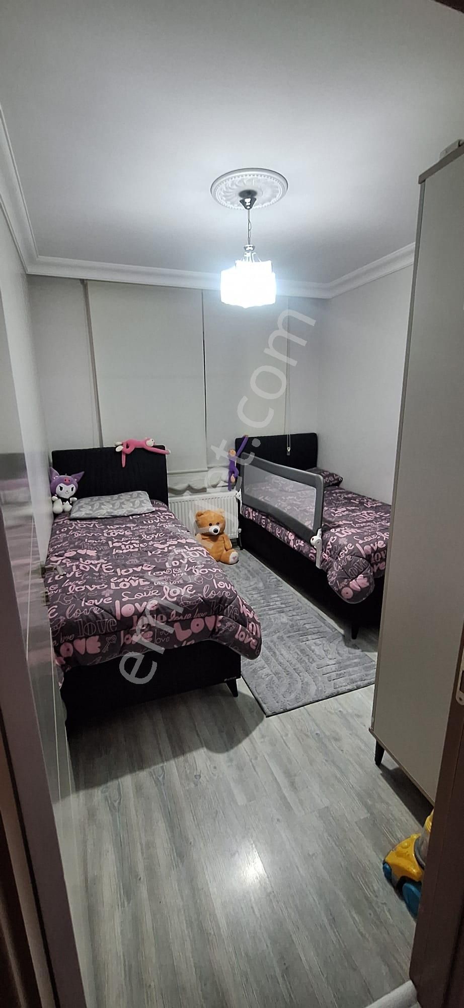 Şirintepe'de Asansörlü Giyinme Odalı Full Yapılı 3,5+1 2.katta Satılık Daire !! - Görsel 9