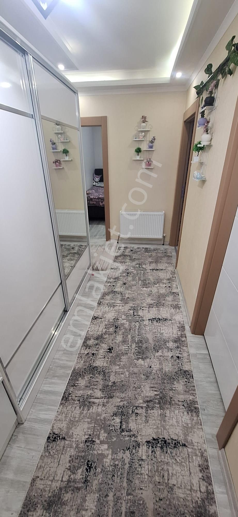 Şirintepe'de Asansörlü Giyinme Odalı Full Yapılı 3,5+1 2.katta Satılık Daire !! - Görsel 31