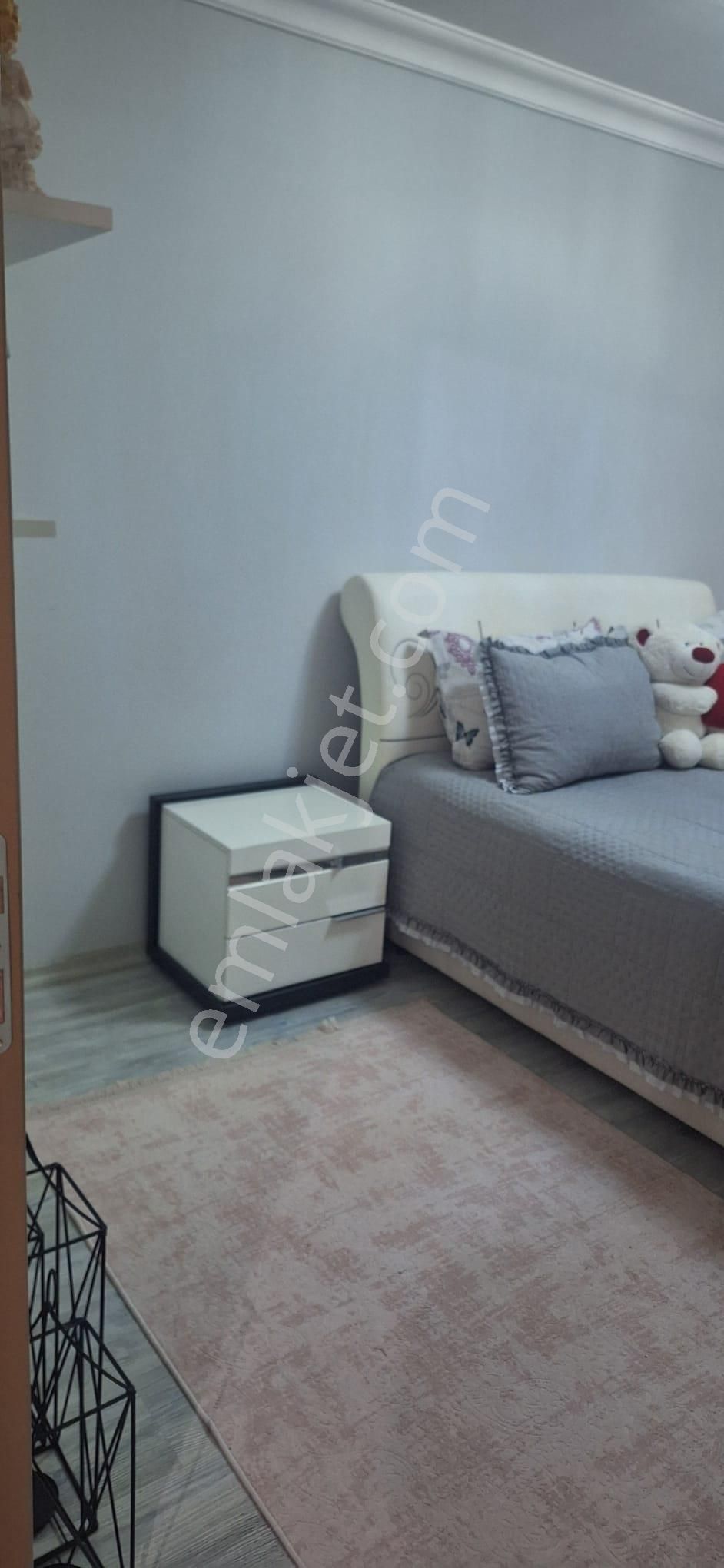 Şirintepe'de Asansörlü Giyinme Odalı Full Yapılı 3,5+1 2.katta Satılık Daire !! - Görsel 13