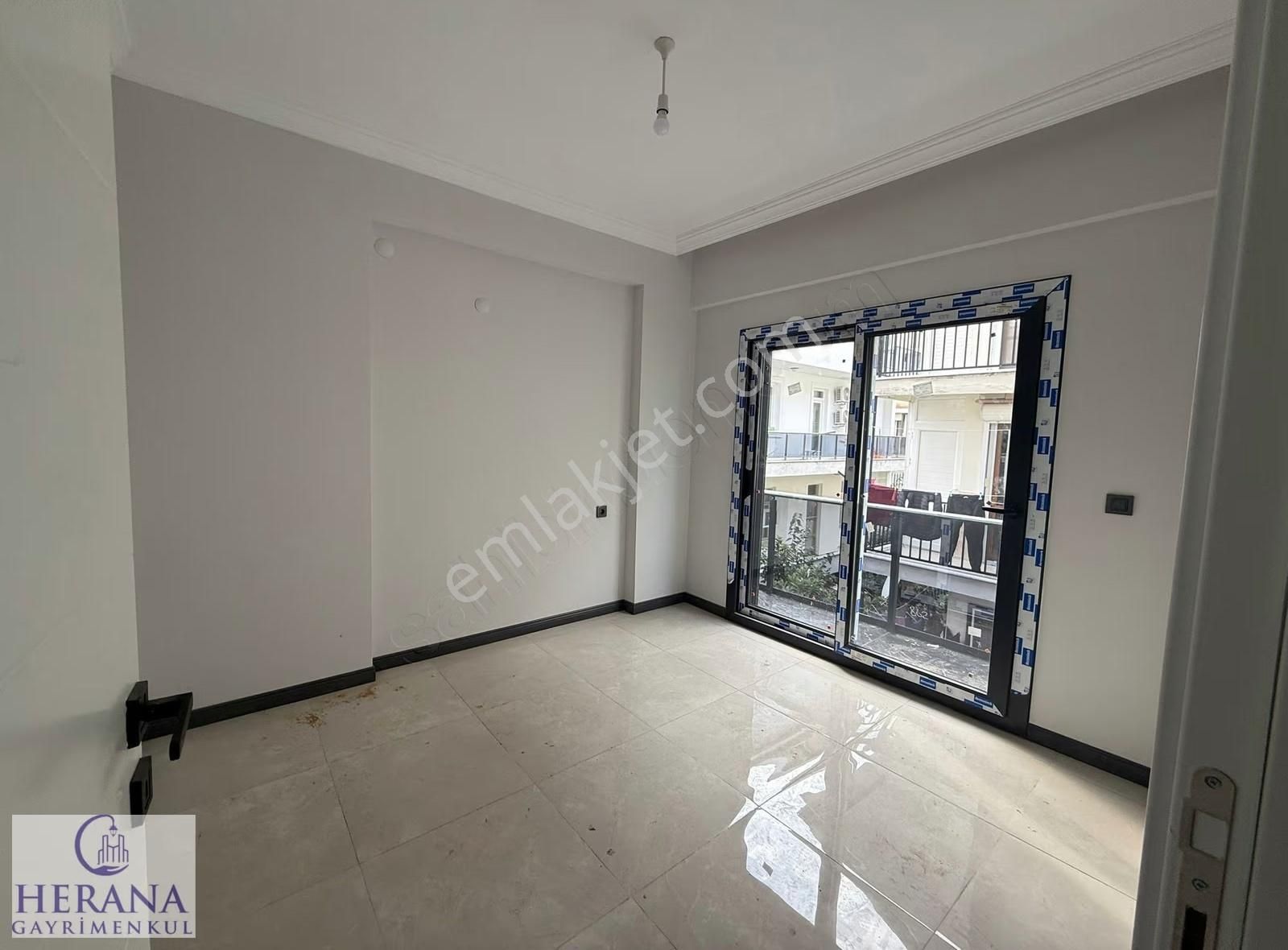 Sahile 100m Mesafede Ara Kat 1+1 Daire - Görsel 13