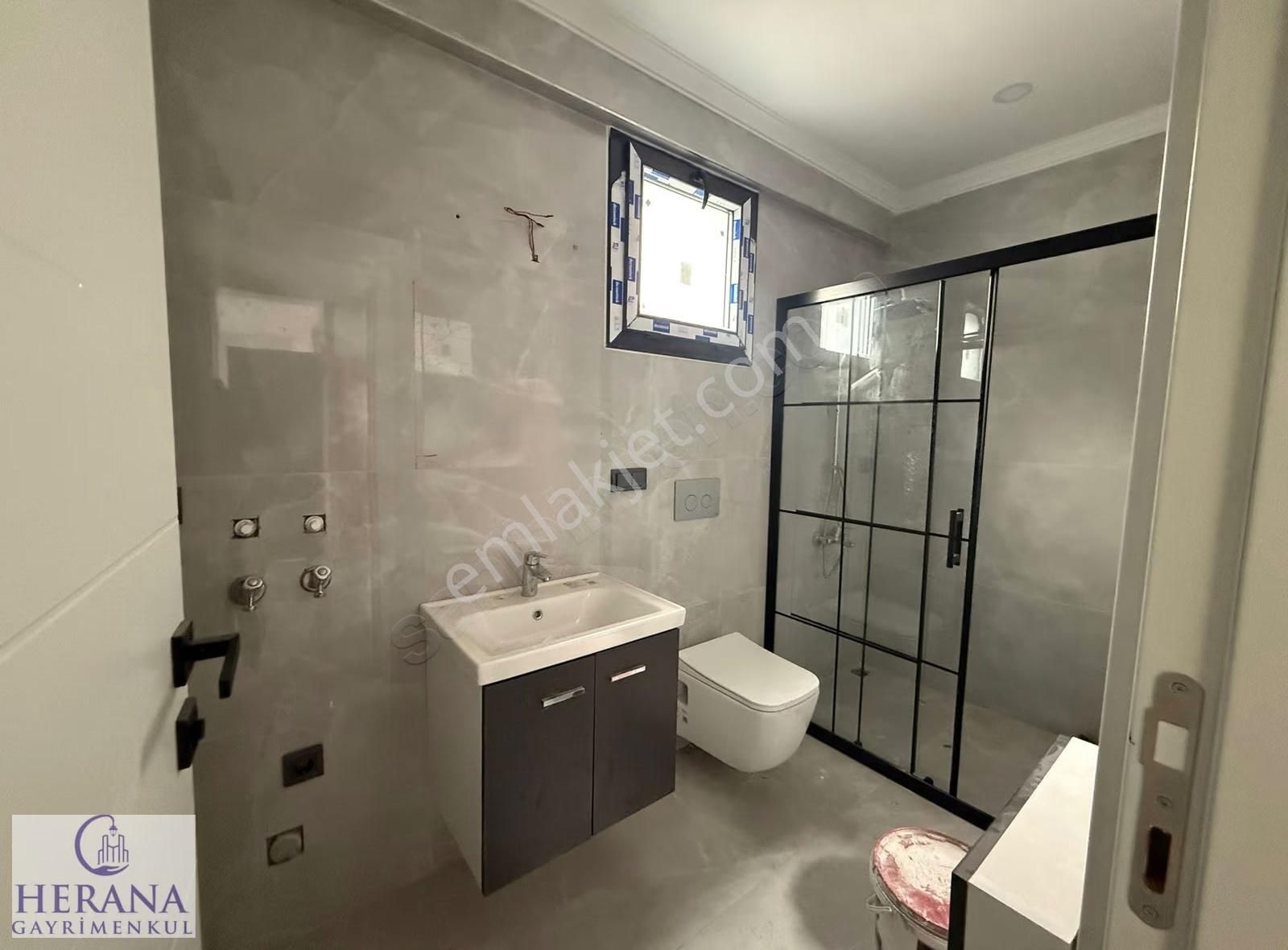 Sahile 100m Mesafede Ara Kat 1+1 Daire - Görsel 12