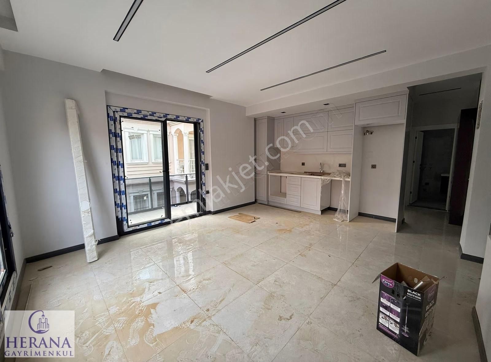 Sahile 100m Mesafede Ara Kat 1+1 Daire - Görsel 2