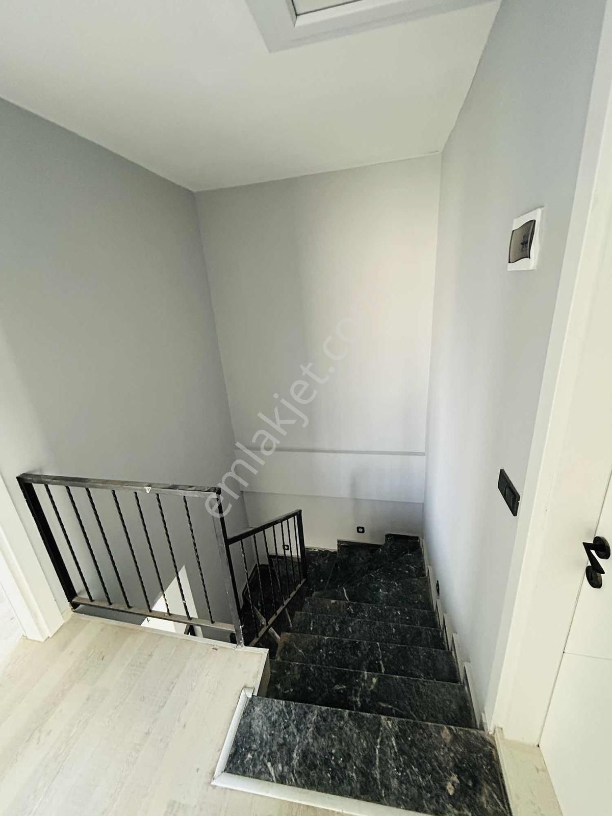 Şehrin Gürültüsünden Uzak Doğa Manzaralı Modern 3+1villa - Görsel 22