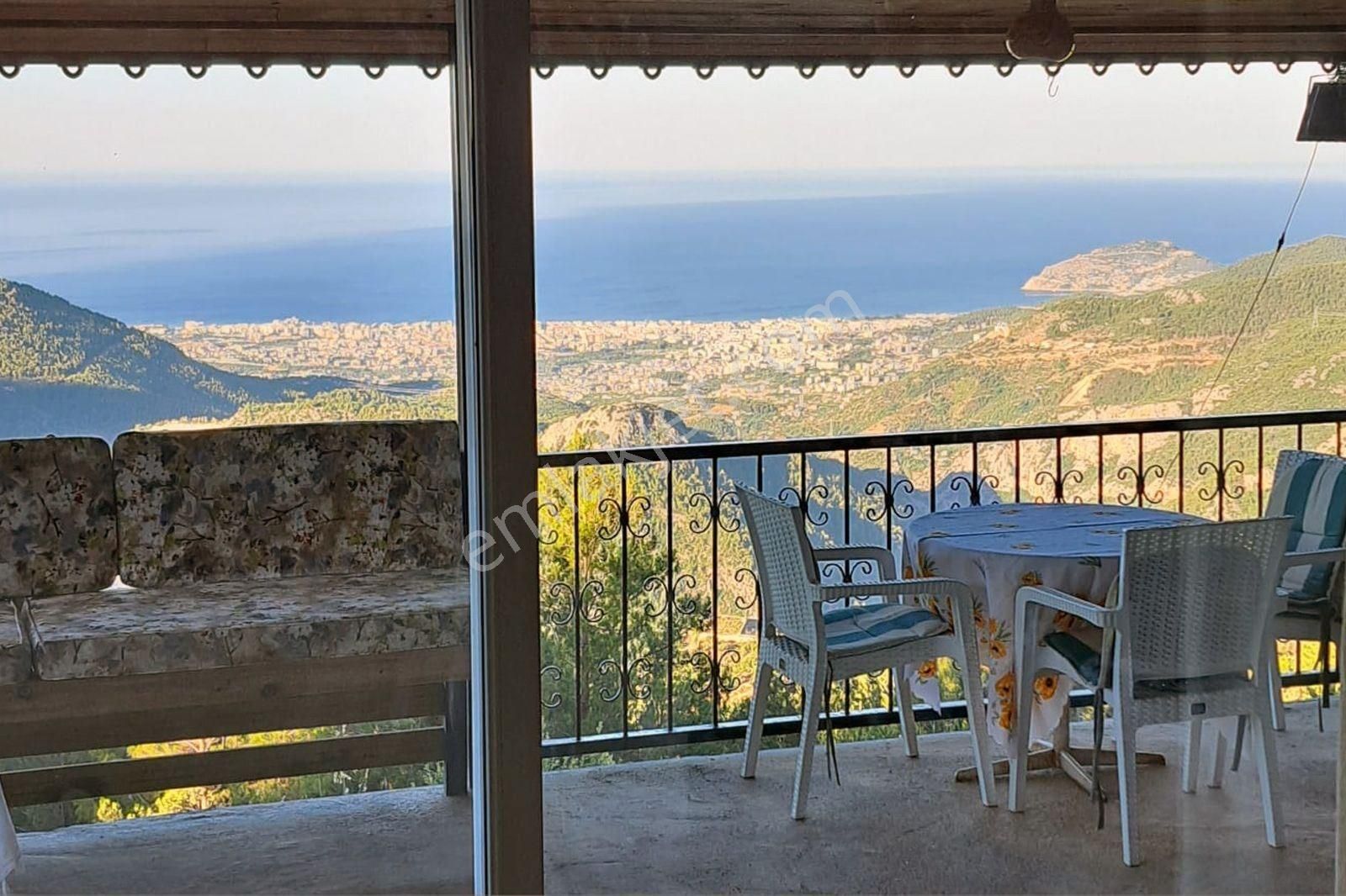 Alanya Bademağacı’nda Full Deniz Ve Kale Manzaralı Ev Ve Bahçe - Görsel 5