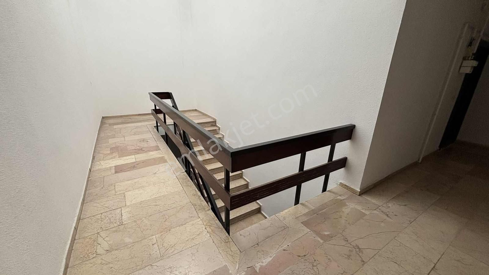 Mimaroba Emlak Bankası Konutları 5.kısımda Satılık 3+1 Daire - Görsel 3