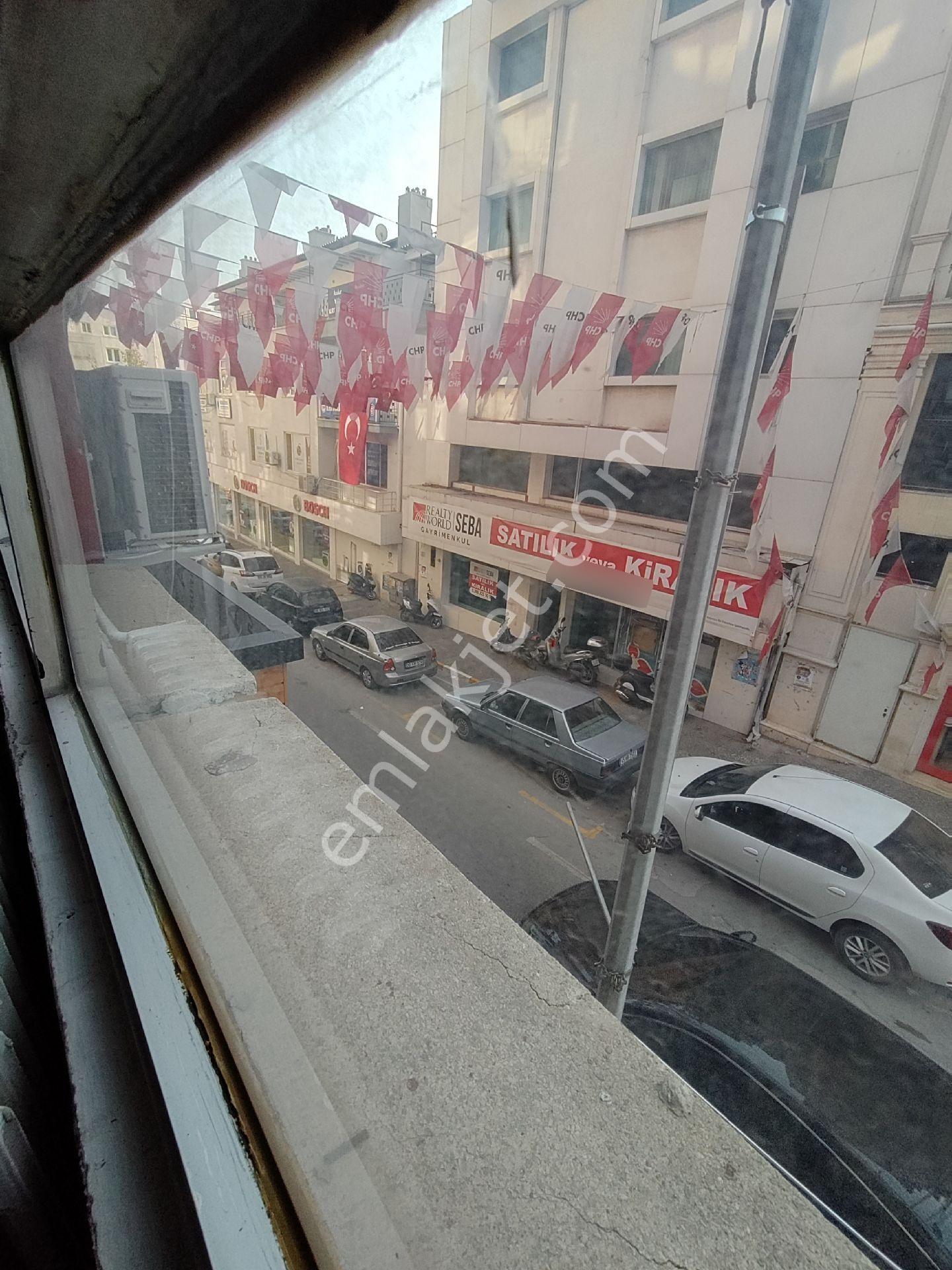 Balıkesir Merkez Kızılay Caddesi Cepheli Tabela Değeri Yüksek Kiralık Ofis - Görsel 8