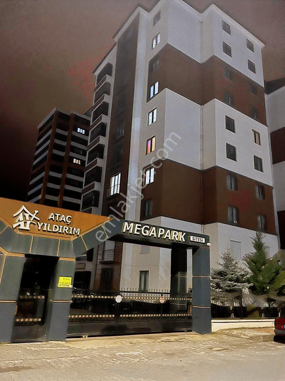 Erol Emlak Tan Aydınlık Evler Mah 150m2 4+1 Satılık Daire